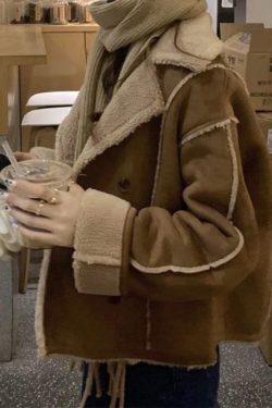 Style Core Aesthetics, New Style Trends - Vintage Brown Lambswool Splice Short Jacket