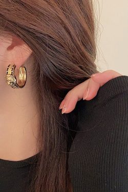 Style Core Aesthetics, New Style Trends - Vintage Style Lion Hoop Earrings