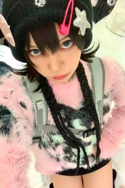 Style Core Aesthetics, New Style Trends - Y2K Aesthetic Fuzzy Sweater