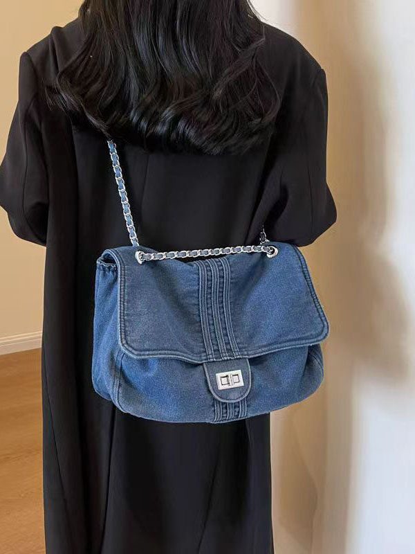 2025 New Light Blue Large Capacity Chain Denim Shoulder Bag