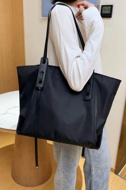 Art Black Solid Casual nylon Tote Handbag