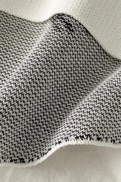 Asymmetric Heart Knitted Crop Top