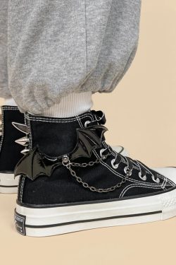Bat Wings Spiked Canvas Shoes