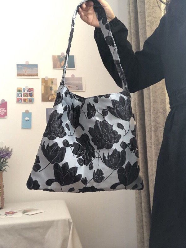 Beautiful Grey Flower Jacquard Square Spandex Satchel Handbag