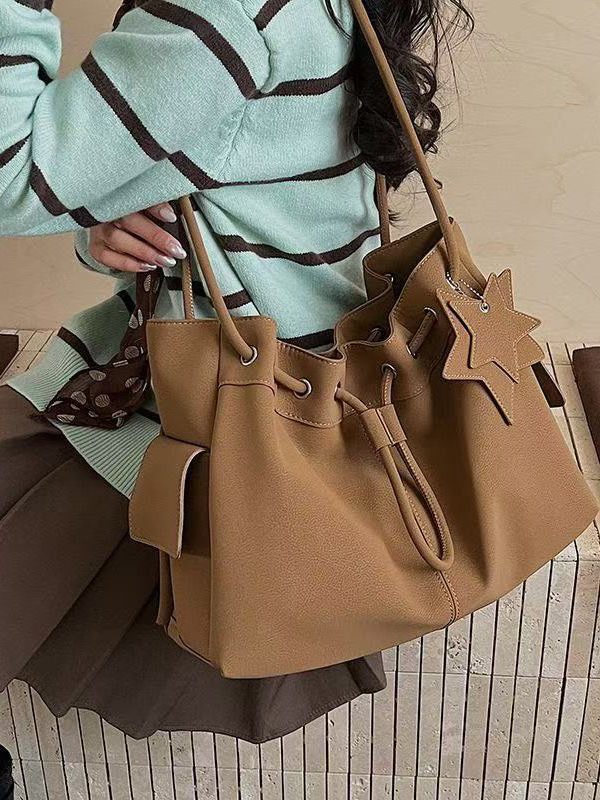 Beautiful Khaki Star Pendant Solid Durable Faux Leather Women Handbags