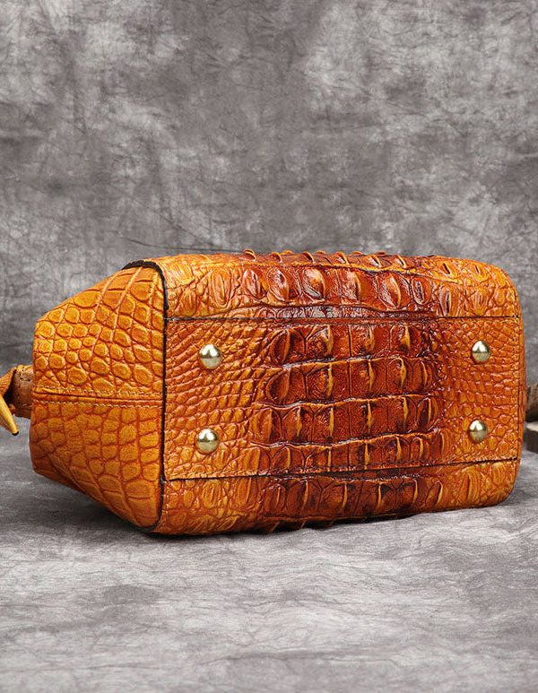 Beautiful Yellow Crocodile pattern Paitings Calf Leather Satchel Handbag