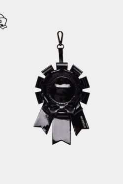 BERRYQ Ita Bag Accessories Pin Display Badge