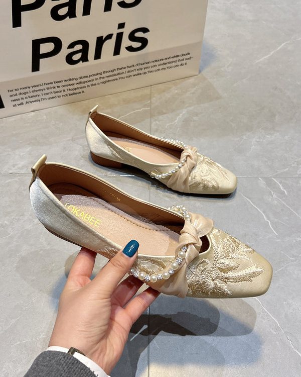 Blue Women Splicing Satin Embroidered Flat Feet Shoes