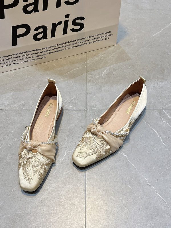 Blue Women Splicing Satin Embroidered Flat Feet Shoes