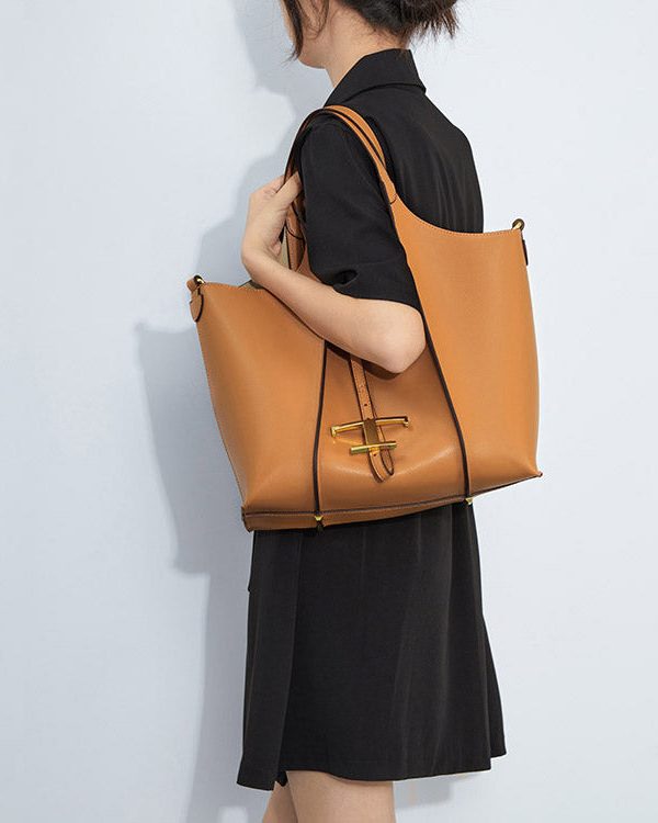 Boutique Black Large Capacity Calf Leather Satchel Handbag