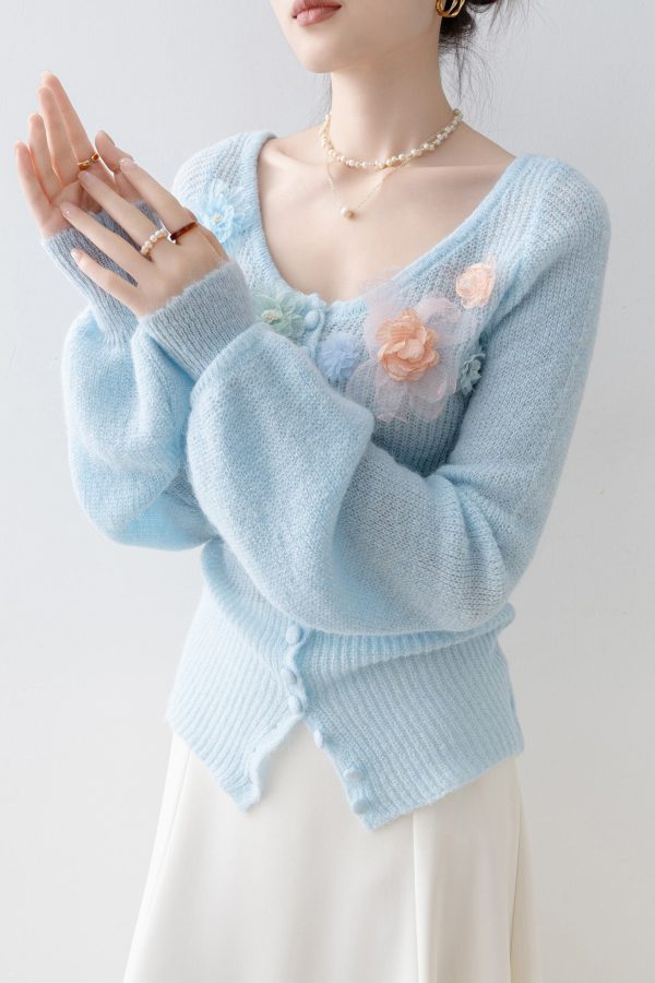 Boutique Blue O Neck Floral Knitted Tops Spring