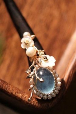 Boutique Blue Wooden Pearl Floral Crystal Hairpin