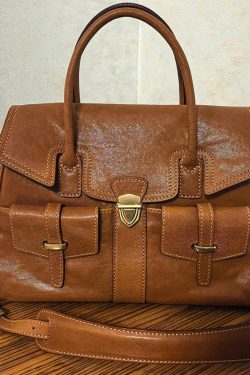 Boutique Brown Large Capacity Calf Leather Message Bag