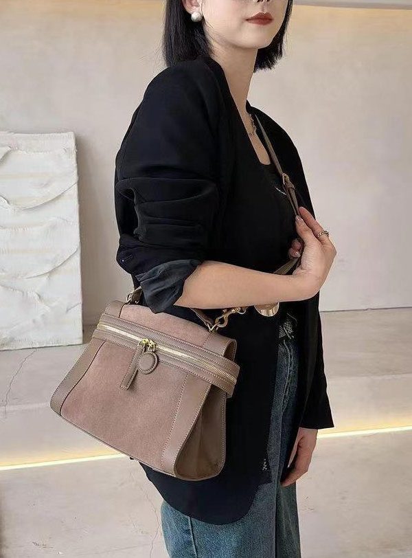 Boutique Brown Zippered Faux Leather Messenger Bag