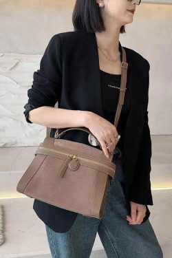 Boutique Brown Zippered Faux Leather Messenger Bag