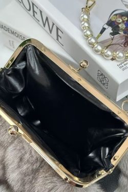 Boutique Grey Fuzzy Fur Fluffy Chain Linked Messenger Bag