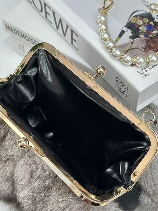 Boutique Grey Fuzzy Fur Fluffy Chain Linked Messenger Bag