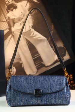 Boutique Navy Serpentine Durable CrossBody Satchel Handbag