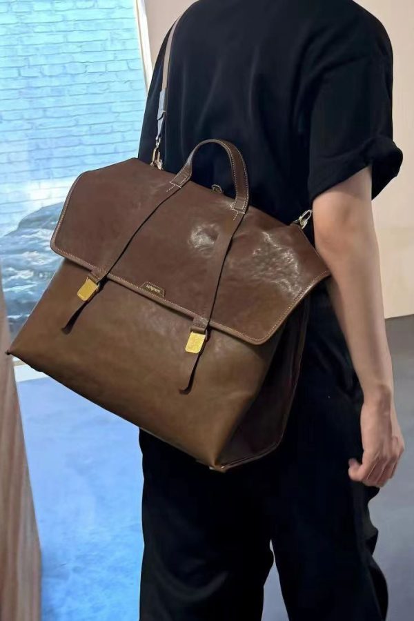 Boutique Versatile Brown Calf Leather Messenger Bag