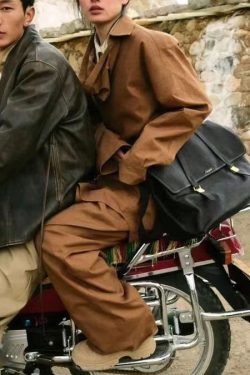 Boutique Versatile Brown Calf Leather Messenger Bag