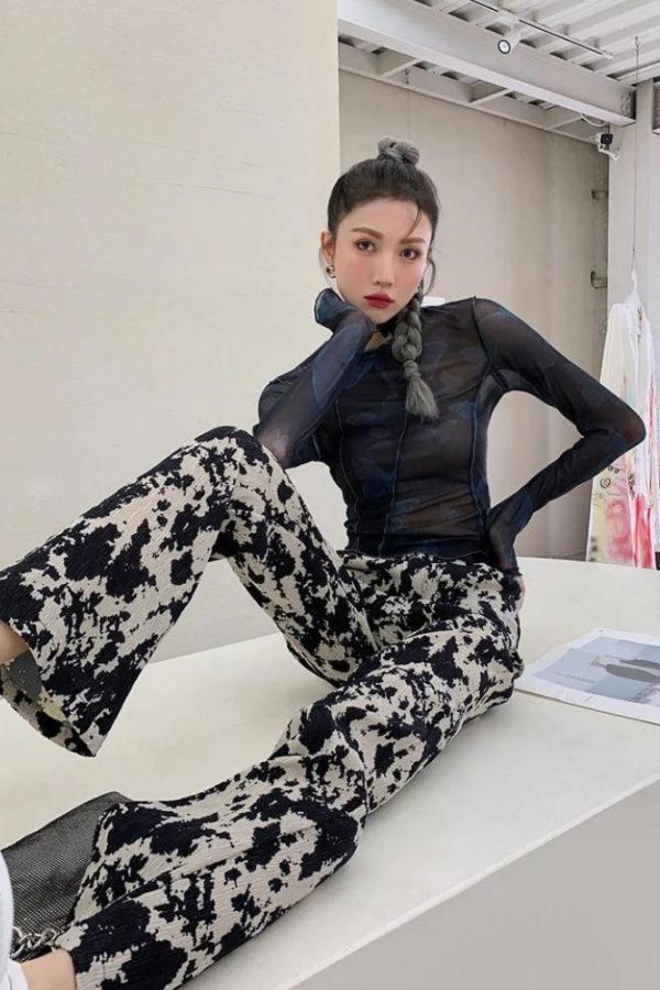 Butterfly Seam Detailed Mesh Top