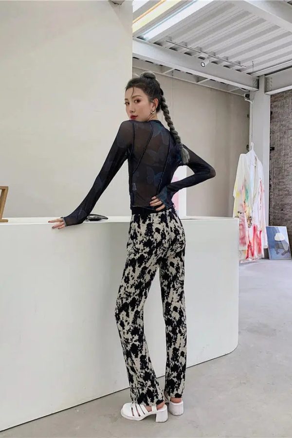 Butterfly Seam Detailed Mesh Top