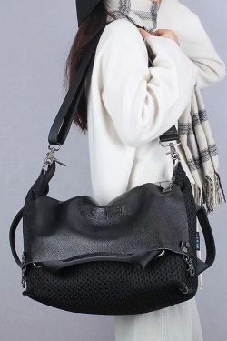 Casual Black Large Capacity Calf Leather Messenger Bag