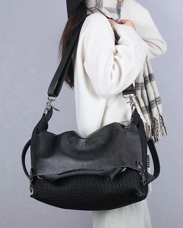 Casual Black Large Capacity Calf Leather Messenger Bag