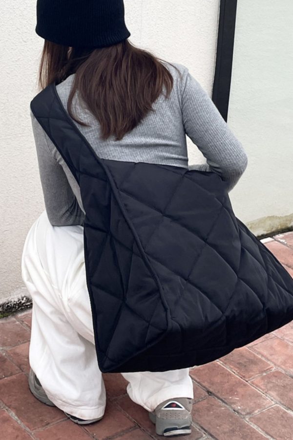 Casual Black Large Capacity Nylon Messenger Bag