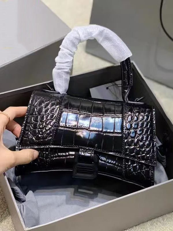 Chic Black Versatile Faux Leather Tote Handbag