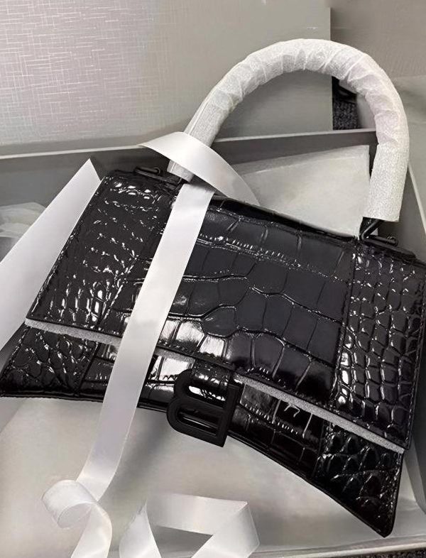 Chic Black Versatile Faux Leather Tote Handbag