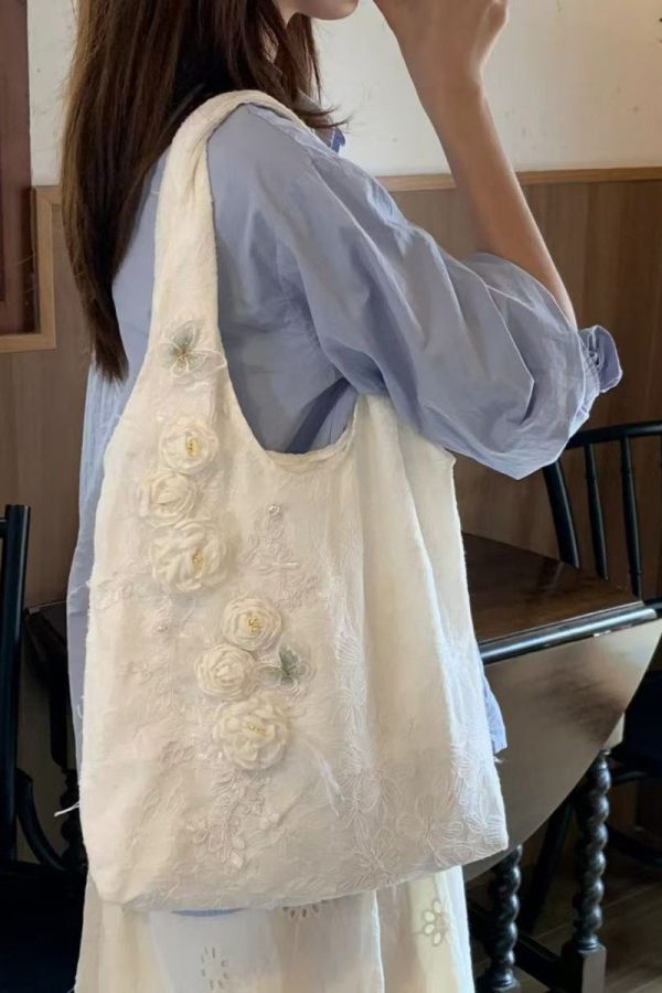 Chic White Floral Decorated Canvas Satchel Handbag