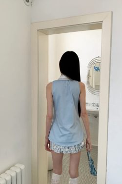 Classic Collar Sleeveless Shirt