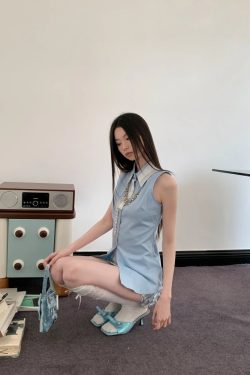 Classic Collar Sleeveless Shirt