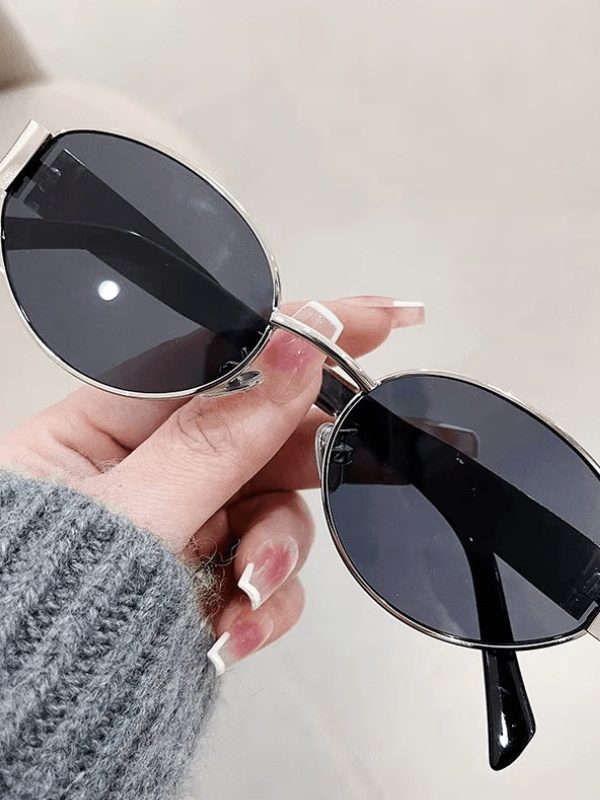 Classic Oval Sunglasses