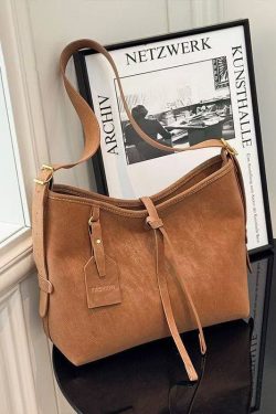 Classy Army Green Solid Durable Faux Leather Messenger Bag