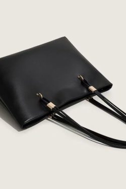 Classy Black Solid Durable Large Capacity Faux Leather Shoulder Bags