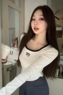 Coquette Bow Fluffy Neck Top