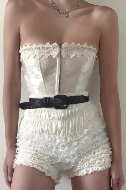 Coquette Lace Ruched Ruffled Shorts