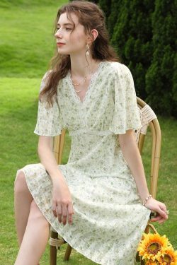 Cottagecore Floral Midi Dress