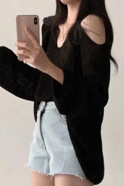 Cut-Out Shoulder Loose Knit Sweater