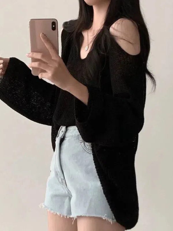 Cut-Out Shoulder Loose Knit Sweater
