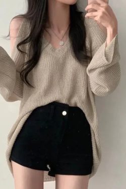 Cut-Out Shoulder Loose Knit Sweater