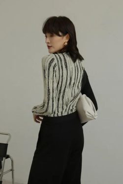 Cut Out Shoulder Patch Top