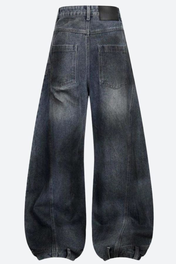 Distressed Baggy Jeans