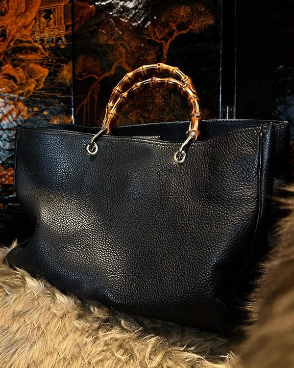 Elegant Black Large Capacity Solid Durable Leather Tote Handbag