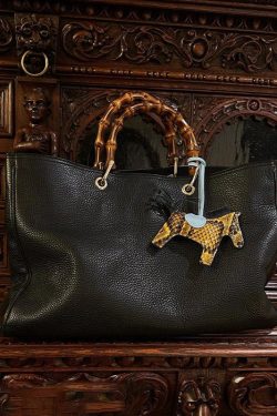 Elegant Black Large Capacity Solid Durable Leather Tote Handbag