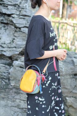 Elegant Colorblock Patchwork Calf Leather Messenger Bag