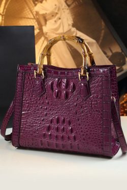 Elegant Green Embossed Versatile Calf Leather Tote Handbag