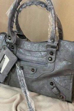 Elegant Versatile Red Sheepskin Rivet Tote Handbag